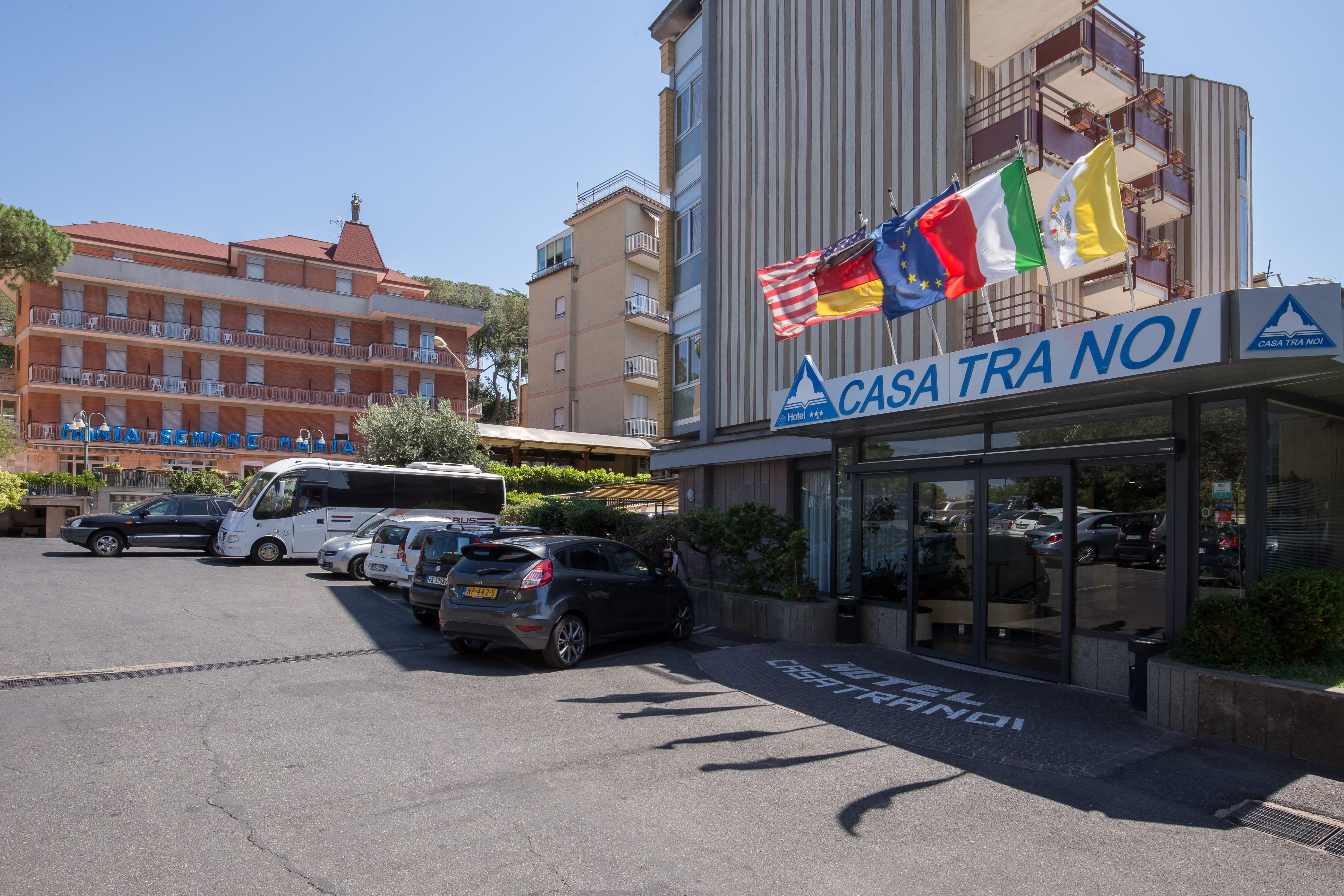 Hotel Casa Tra Noi โรม ภายนอก รูปภาพ