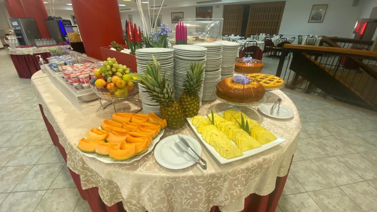 Hotel Casa Tra Noi โรม ภายนอก รูปภาพ