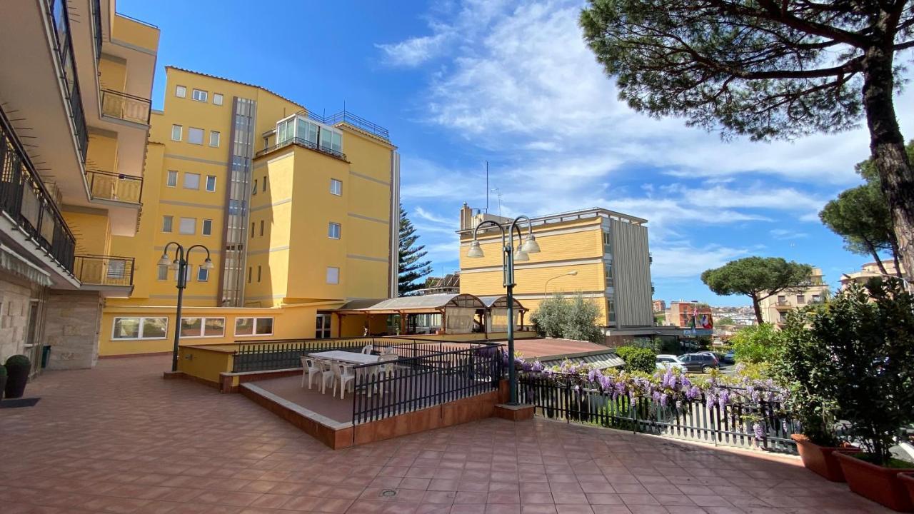 Hotel Casa Tra Noi โรม ภายนอก รูปภาพ