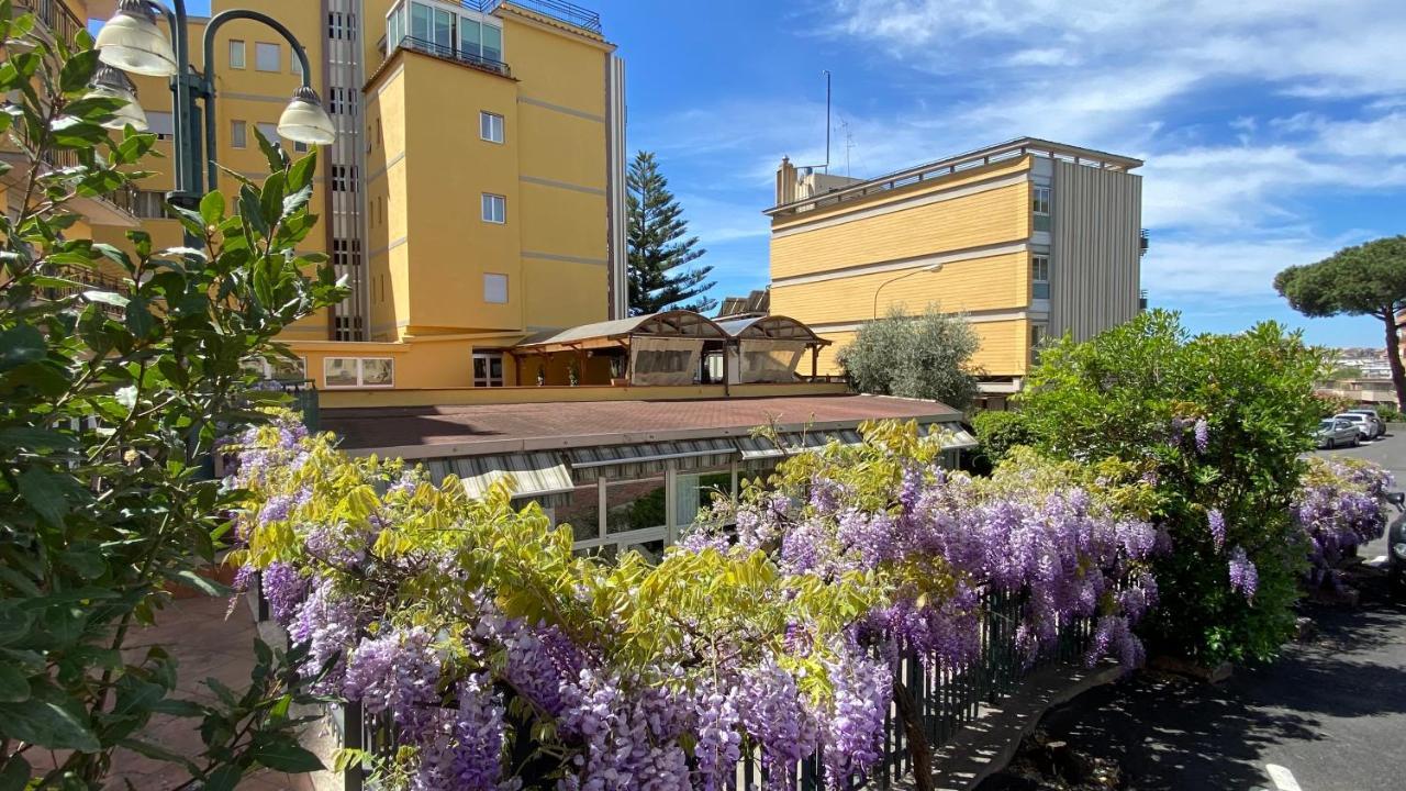 Hotel Casa Tra Noi โรม ภายนอก รูปภาพ