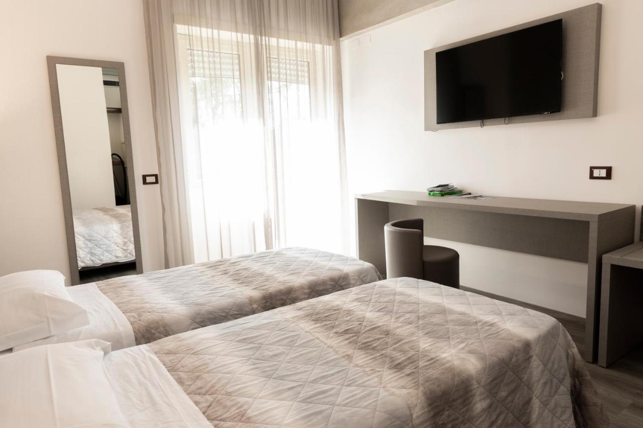 Hotel Casa Tra Noi โรม ภายนอก รูปภาพ