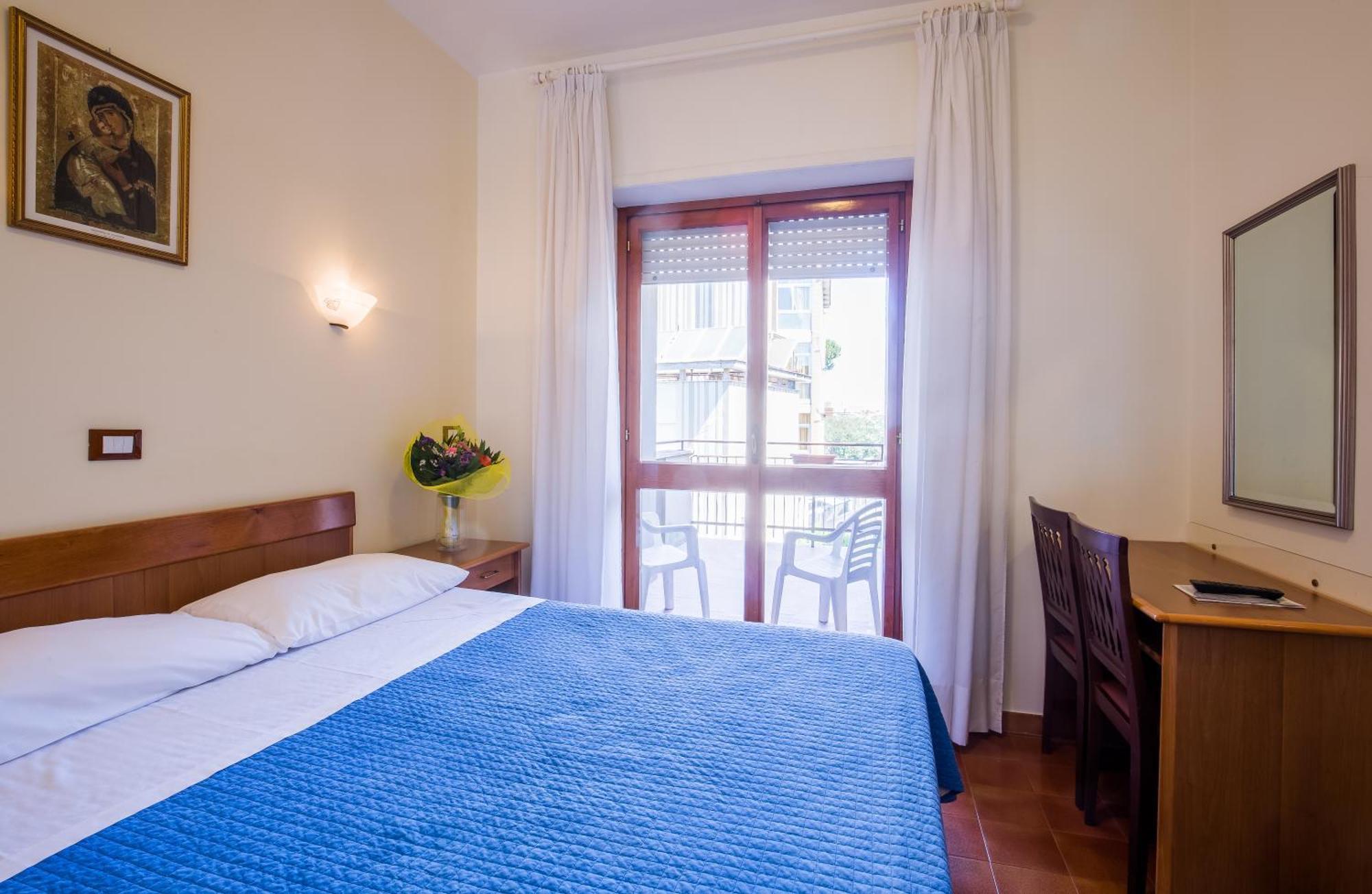 Hotel Casa Tra Noi โรม ภายนอก รูปภาพ