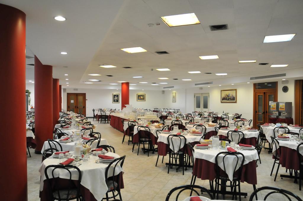 Hotel Casa Tra Noi โรม ภายนอก รูปภาพ