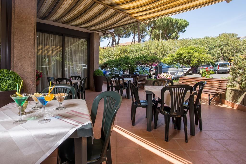 Hotel Casa Tra Noi โรม ภายนอก รูปภาพ