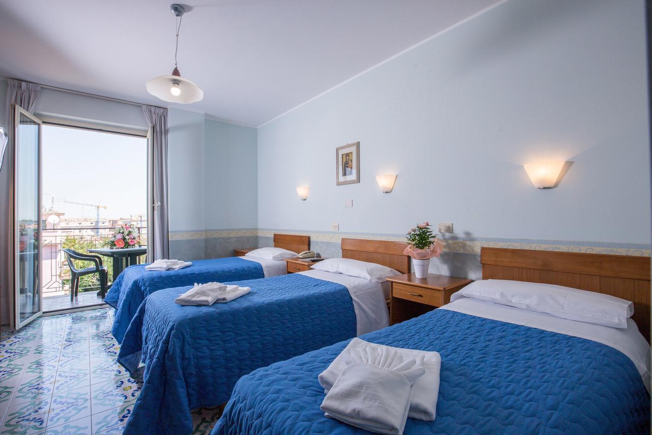 Hotel Casa Tra Noi โรม ภายนอก รูปภาพ